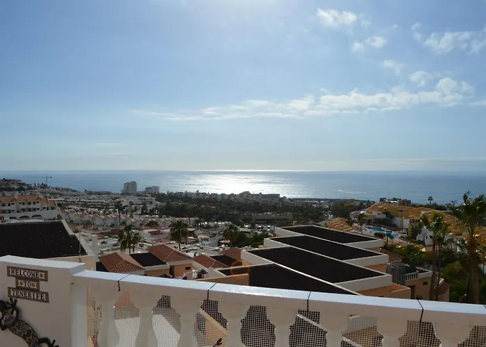 Attique Tenerife Sud Адехе